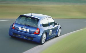 
Image Design Extrieur - Renault Clio RS V6 (2004)
 